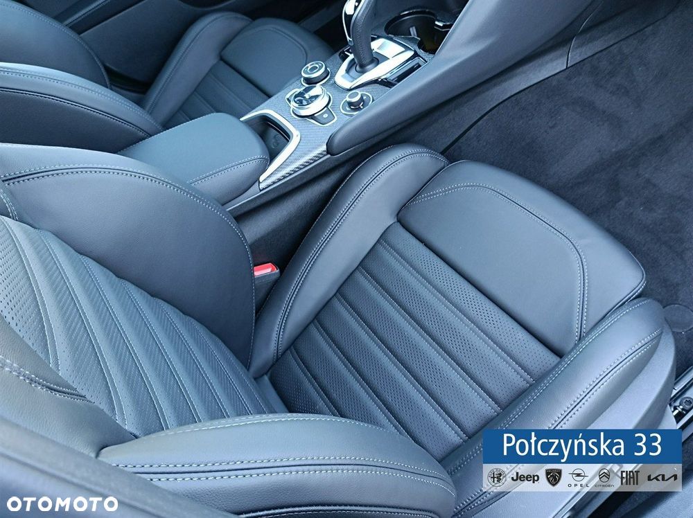 Alfa Romeo Giulia - 14