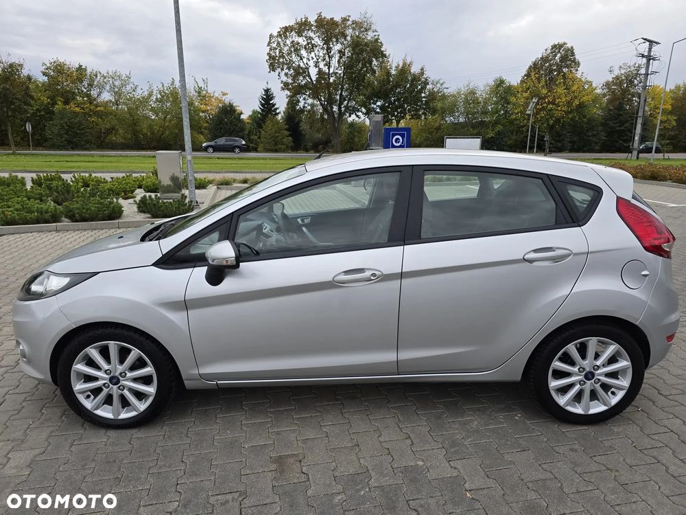Ford Fiesta - 6
