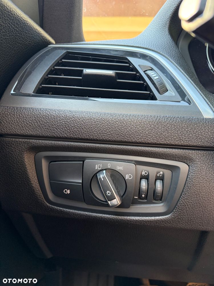 BMW Seria 1 118i Sport Line Shadow - 10