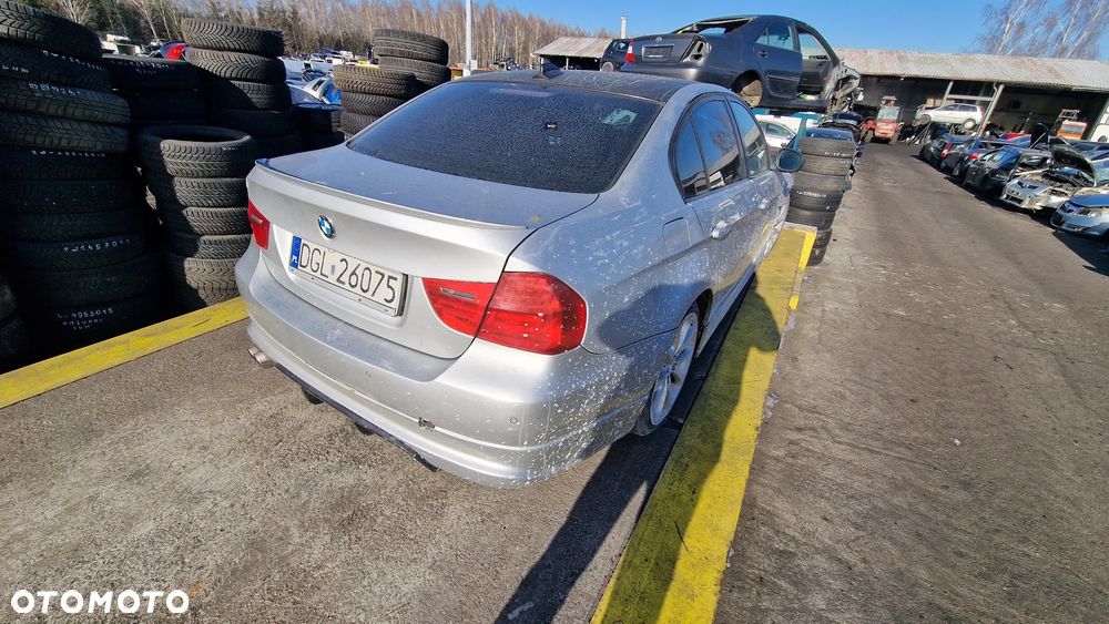 BMW 3 E90 2.0 D 2008R 105kW cały na części - 5