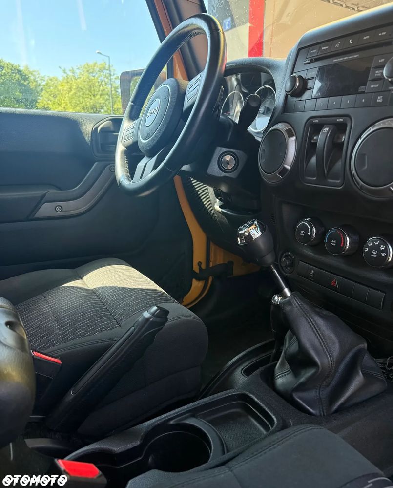 Jeep Wrangler - 7