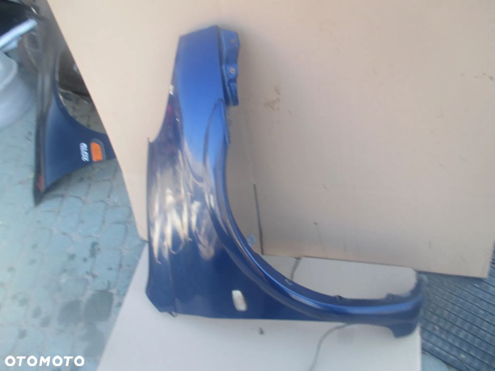 Błotnik prawy Toyota Yaris Verso 8M6 oryginał - 2