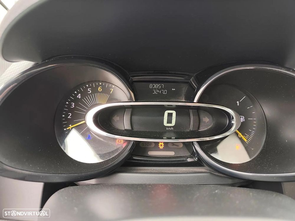 Renault Clio 1.2 16V Confort 130g - 16