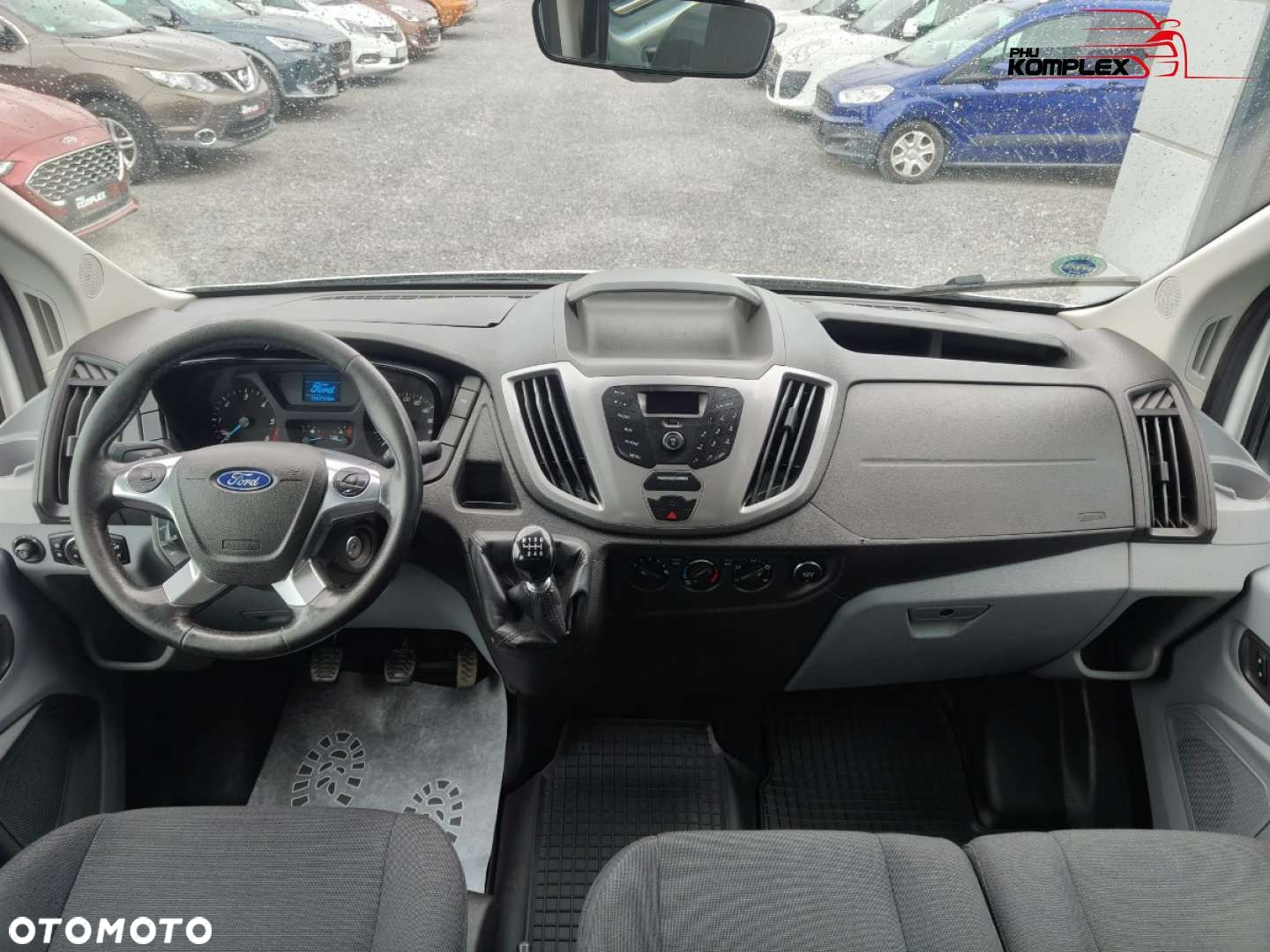 Ford Transit - 12