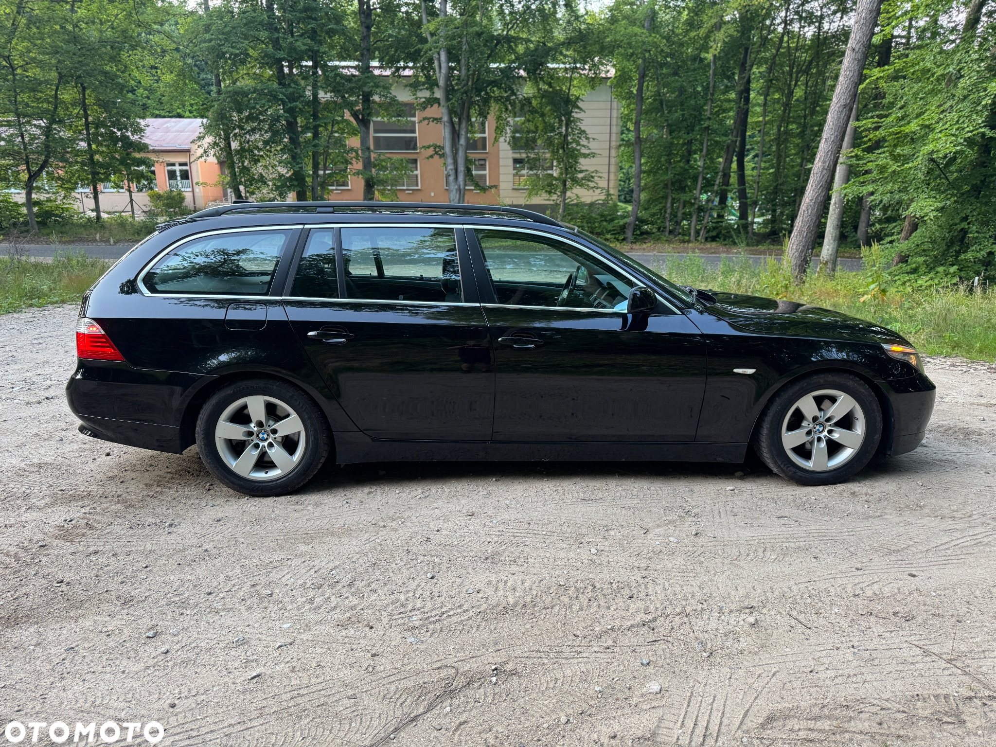 BMW Seria 5 520d - 14