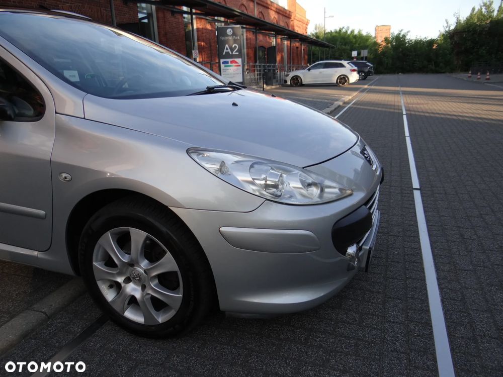 Peugeot 307 SW 110 OXYGO - 14