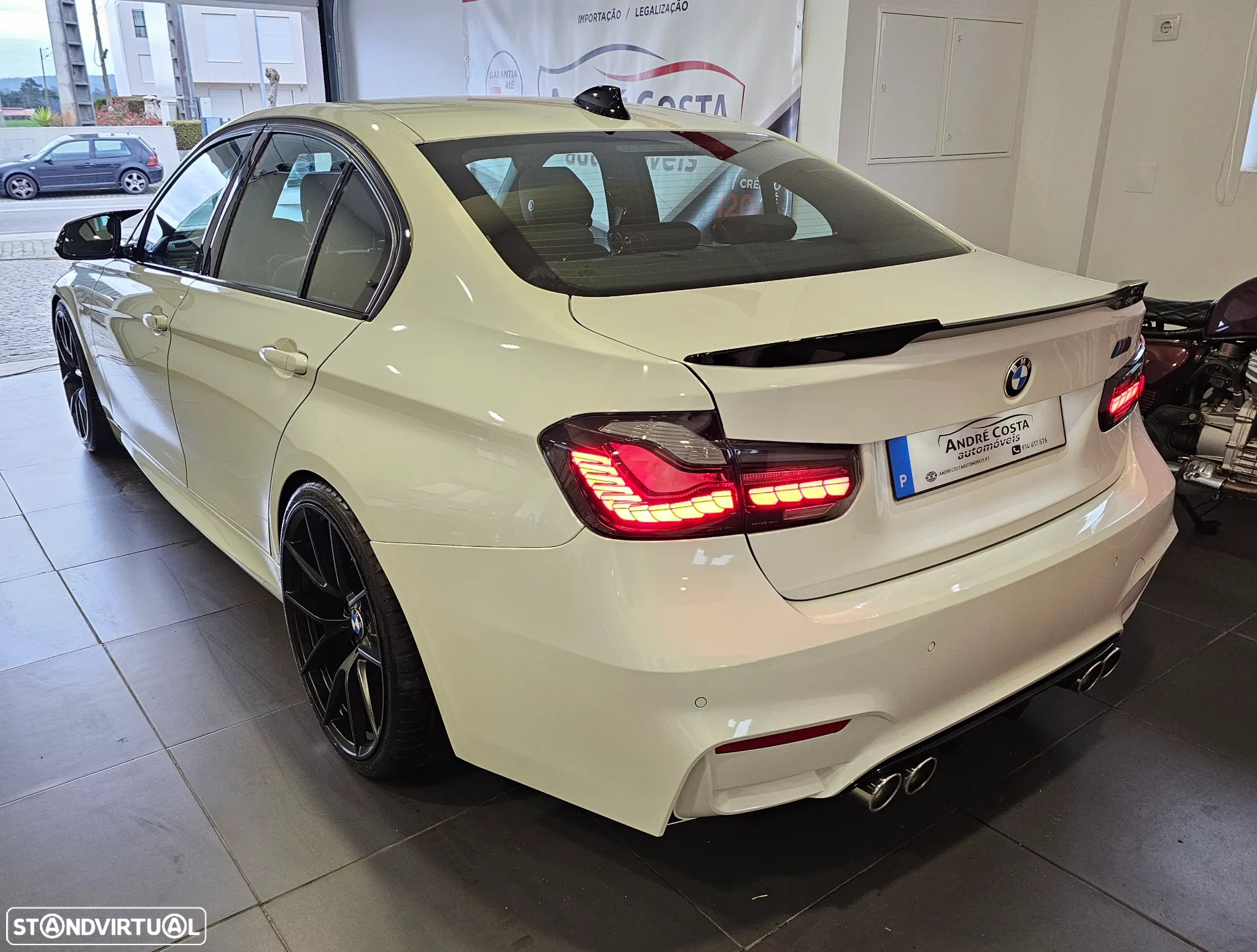 BMW 328 i Pack M - 10
