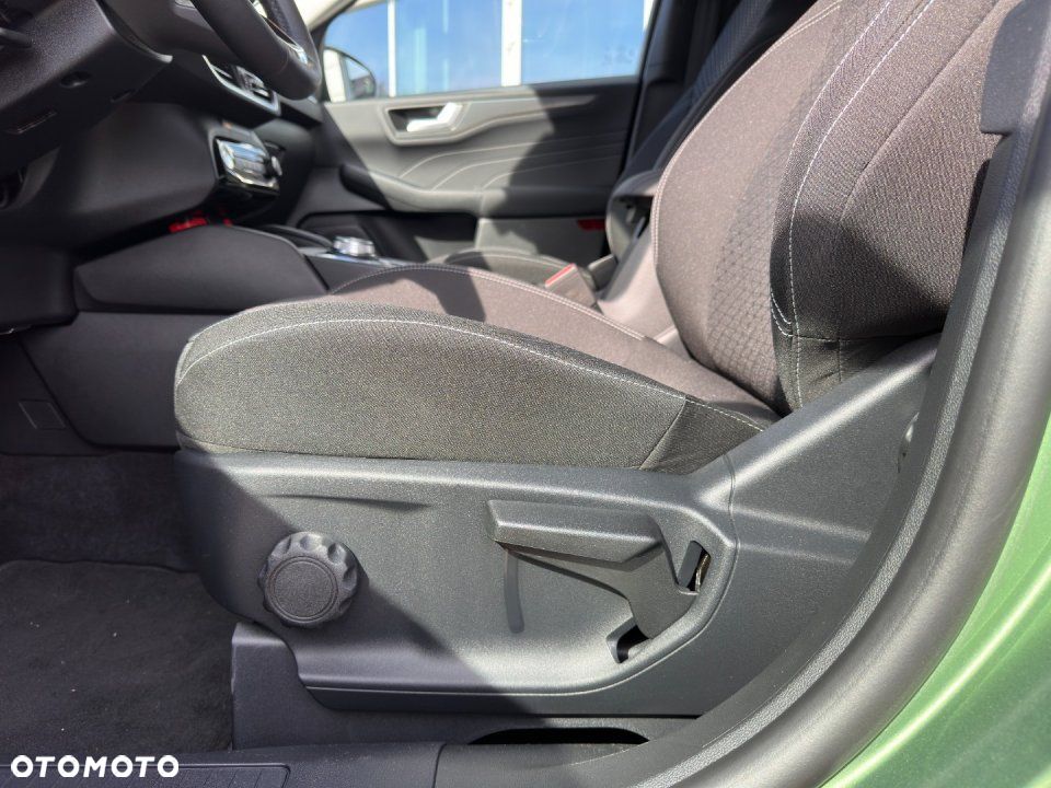 Ford Kuga - 12