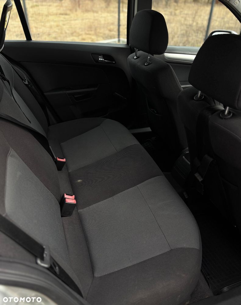 Opel Astra 1.4 NAVI - 9