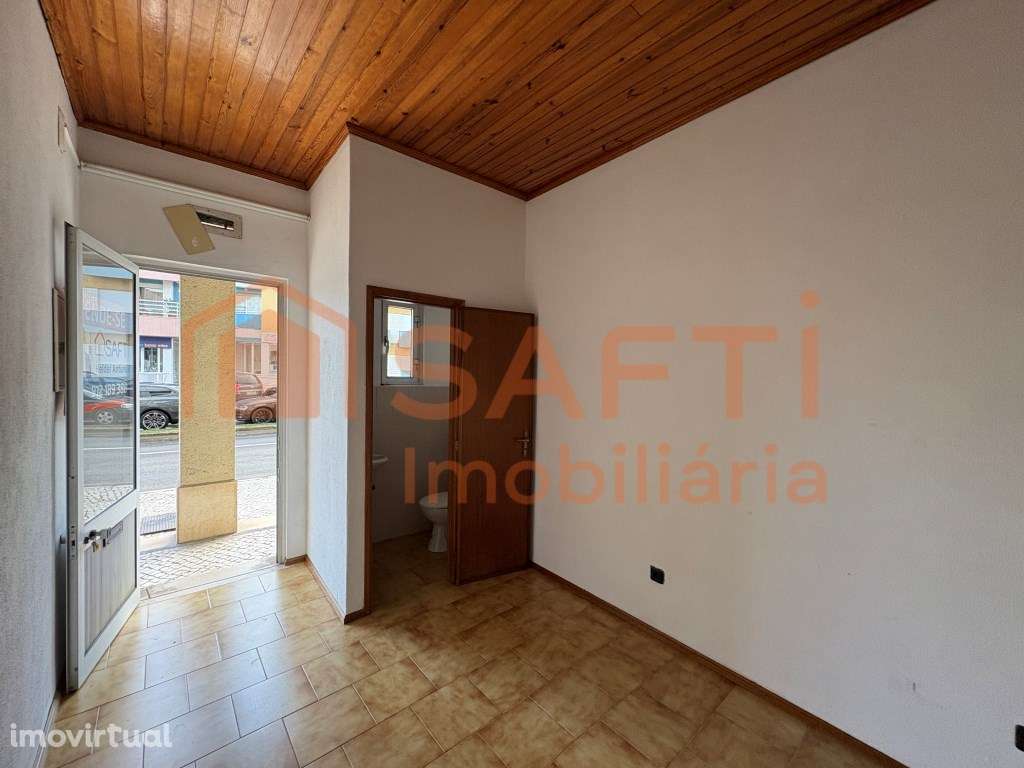 Loja com parqueamento e sótão - Pombal - Grande imagem: 5/21