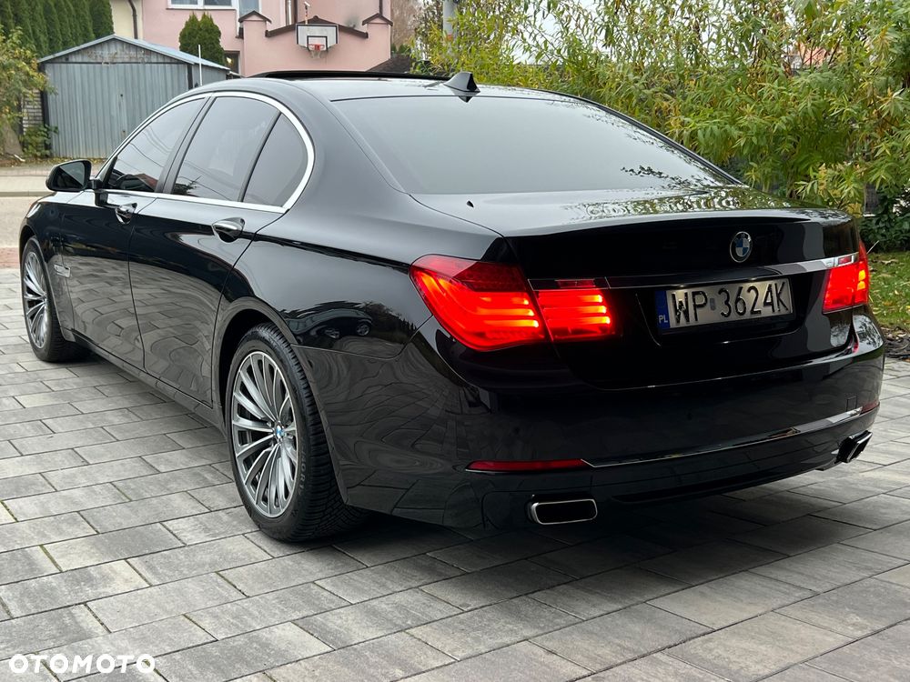 BMW Seria 7 740d xDrive Edition Exclusive - 13