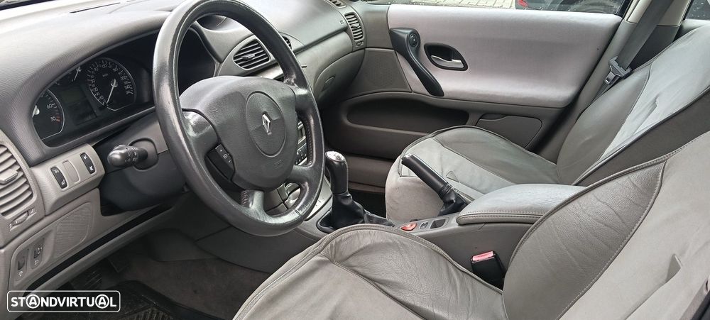 Renault Laguna 1.6 Privilège - 10