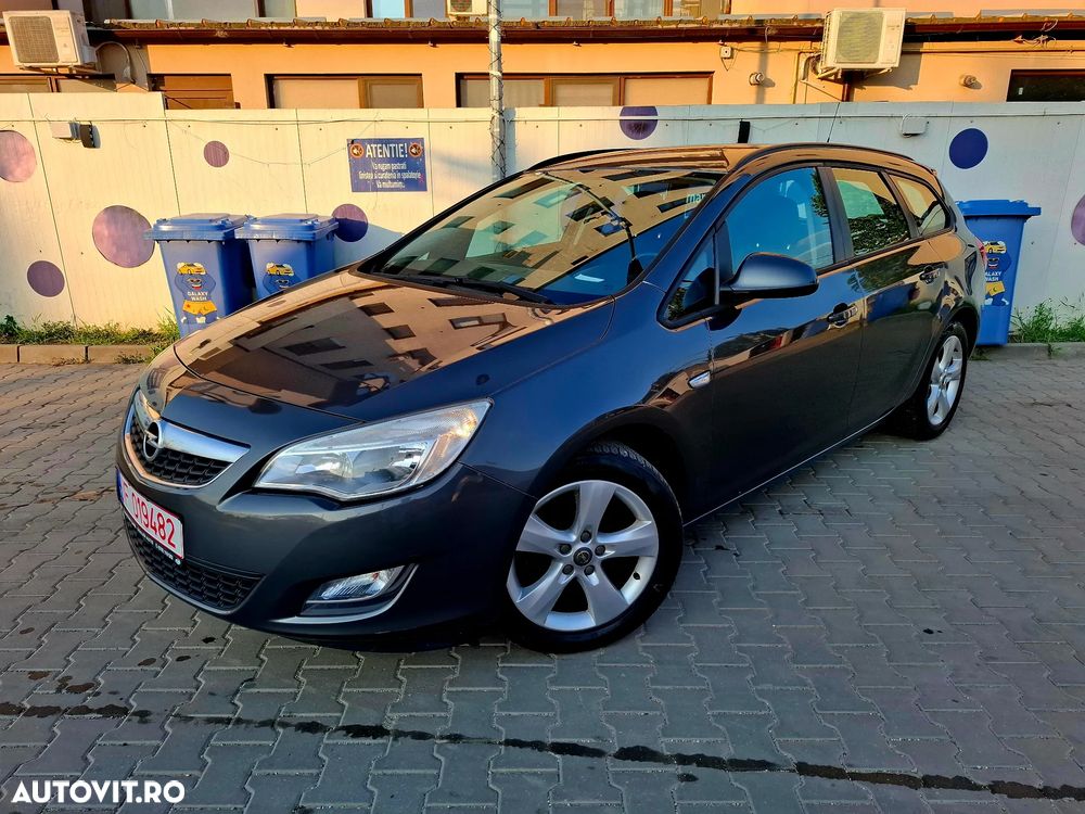 Opel Astra 1.7 CDTI DPF Design Edition - 1