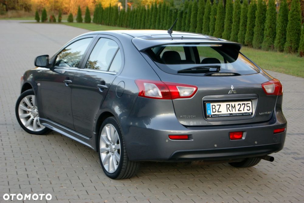Mitsubishi Lancer 1.8 Intense - 10