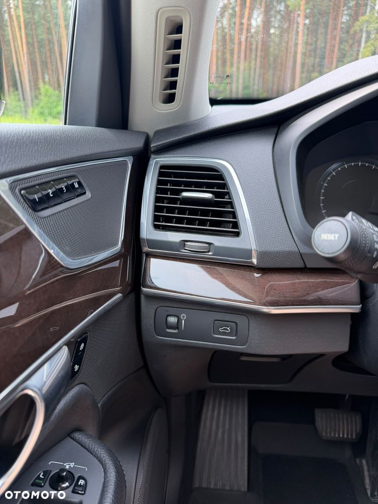Volvo XC 90 T6 AWD Geartronic Momentum - 22