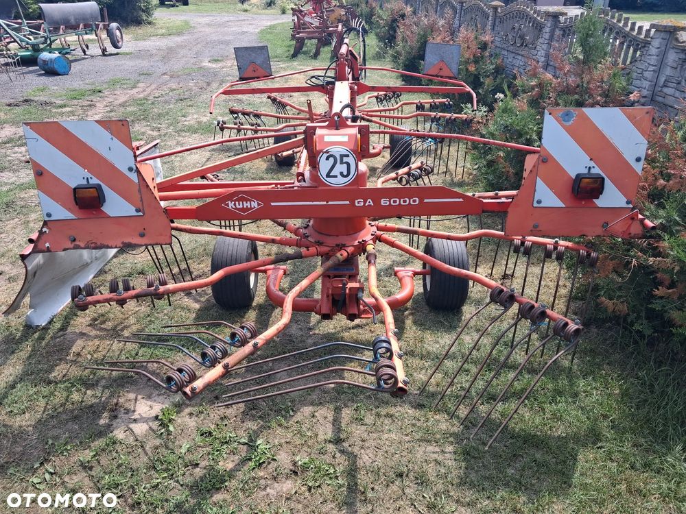 Lely Lotus 460 .Krone. Claas. Pottinger. Kuhn - 19