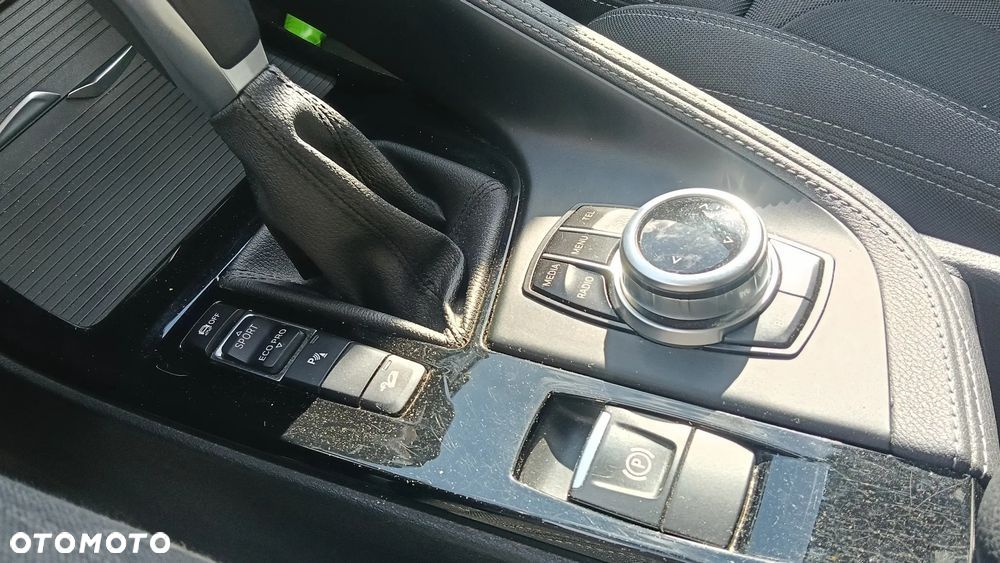 BMW X1 xDrive18d Advantage sport - 18