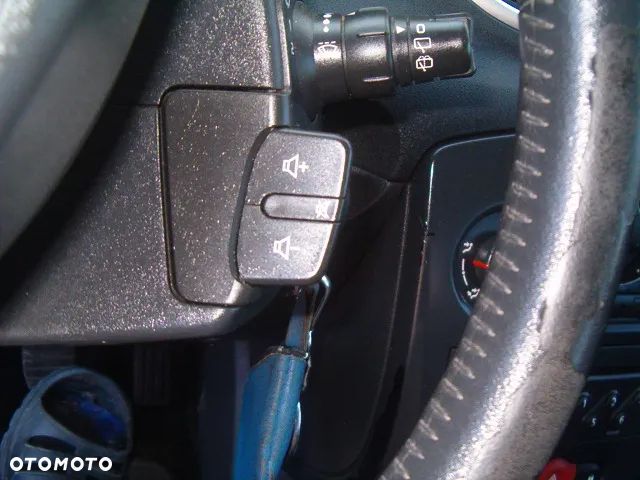 Renault Clio - 24