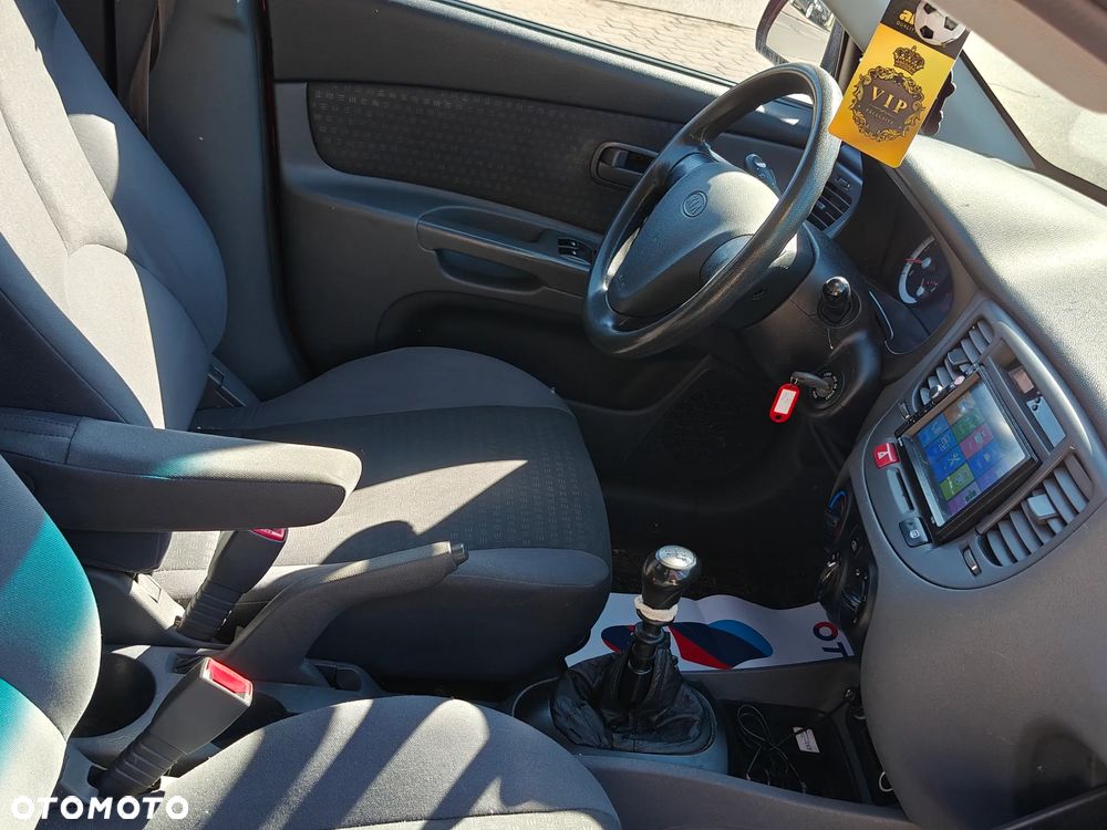 Kia Rio 1.4 Comfort - 7