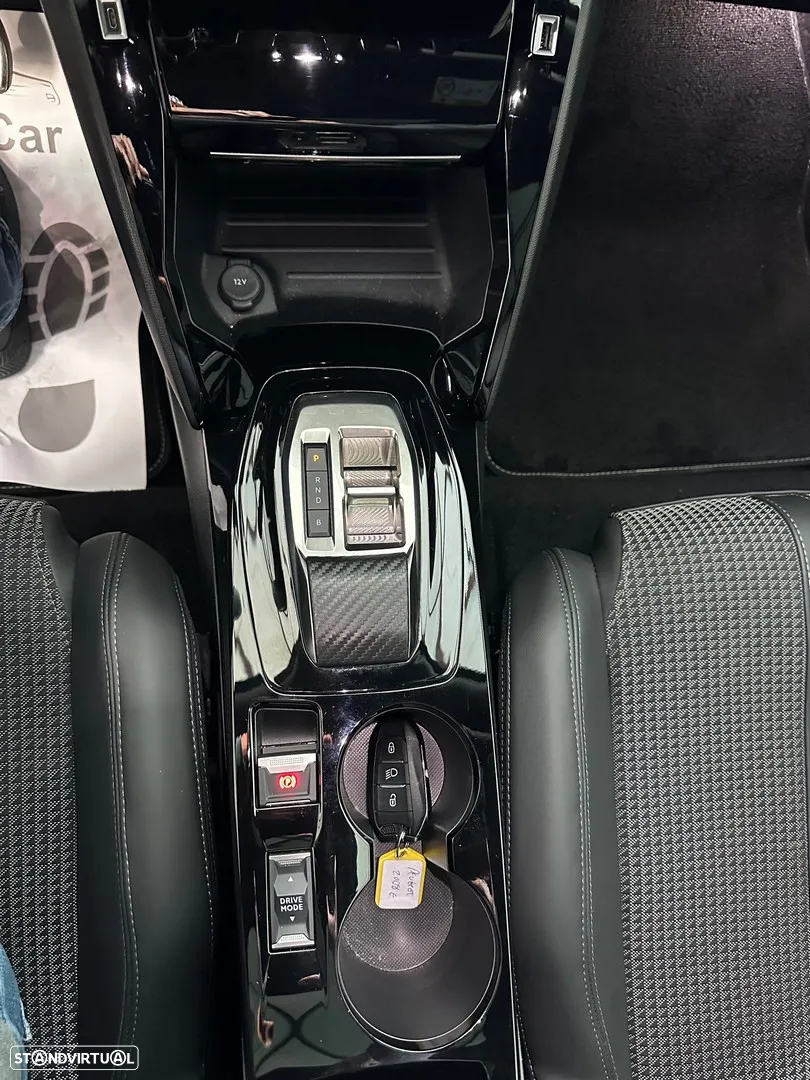 Peugeot e-2008 50 kWh GT - 18