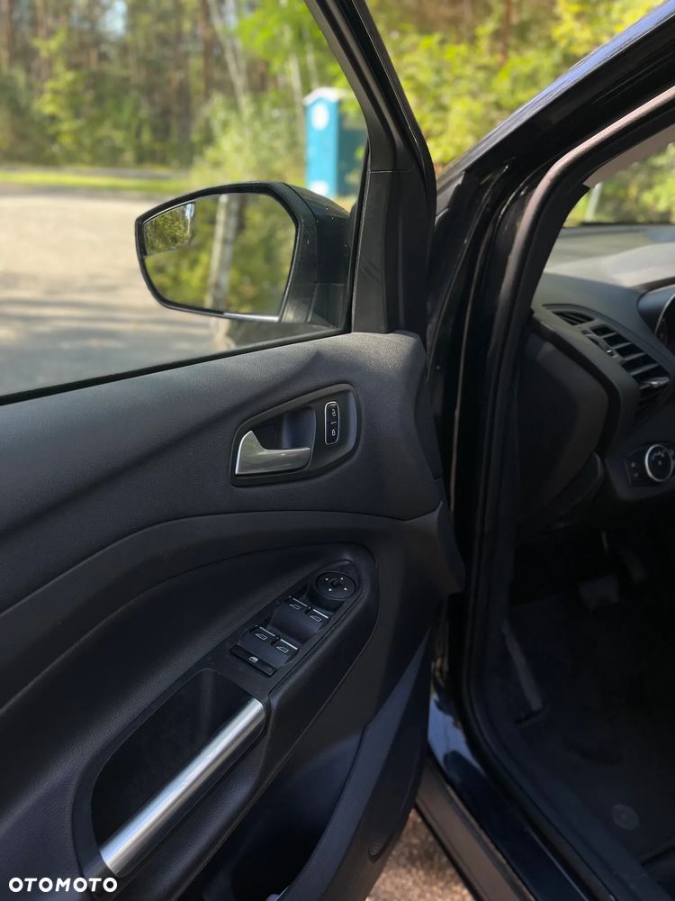Ford Kuga - 12