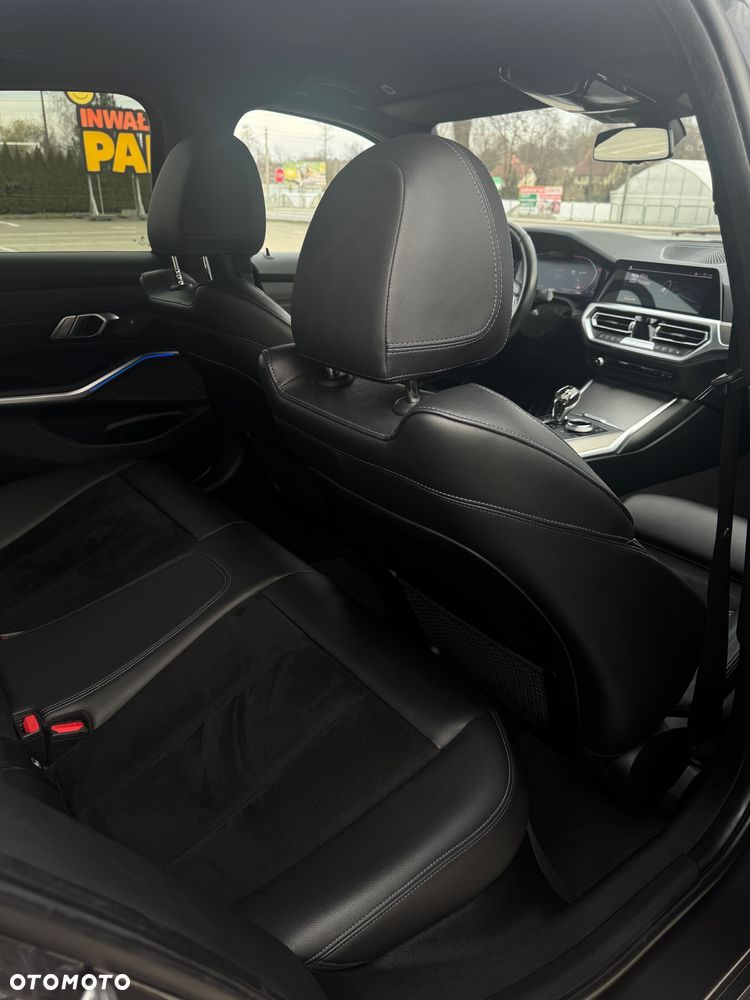BMW Seria 3 330i xDrive M Sport sport - 10