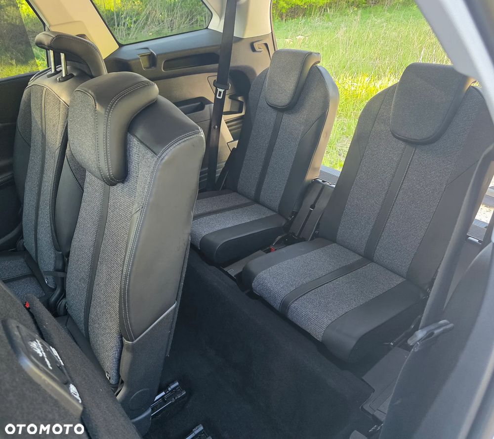 Peugeot 5008 1.6 BlueHDI Allure S&S EAT6 - 4