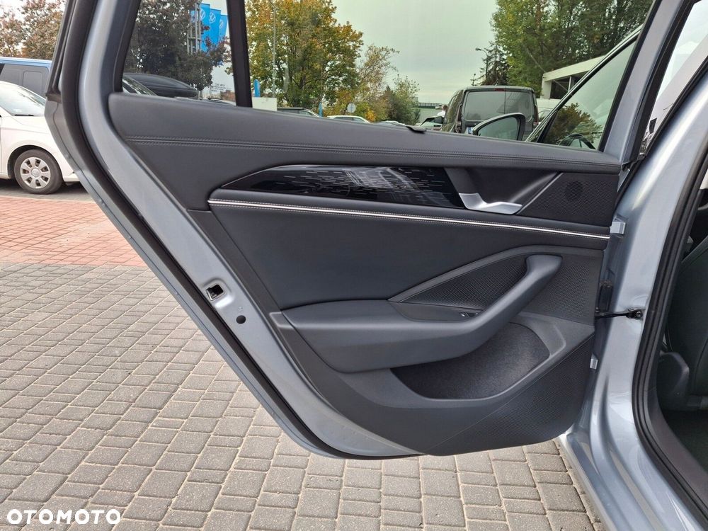 Volkswagen Passat Variant - 15