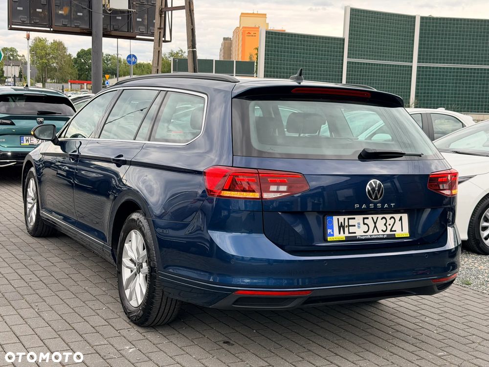 Volkswagen Passat - 14