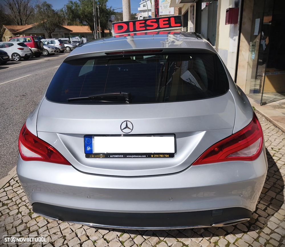 Mercedes-Benz CLA 200 - 4