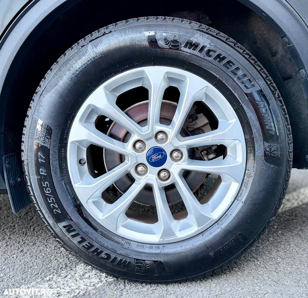 Ford Kuga 2.0 EcoBlue A8 AWD Titanium - 23