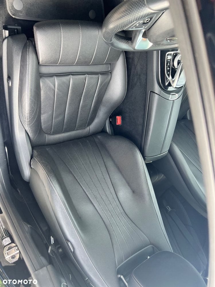 Mercedes-Benz Klasa E 400 4-Matic 9G-TRONIC - 12