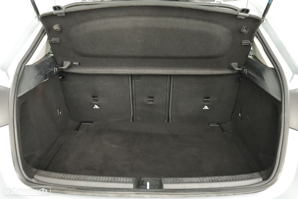 Mercedes-Benz A 200 Standard - 22