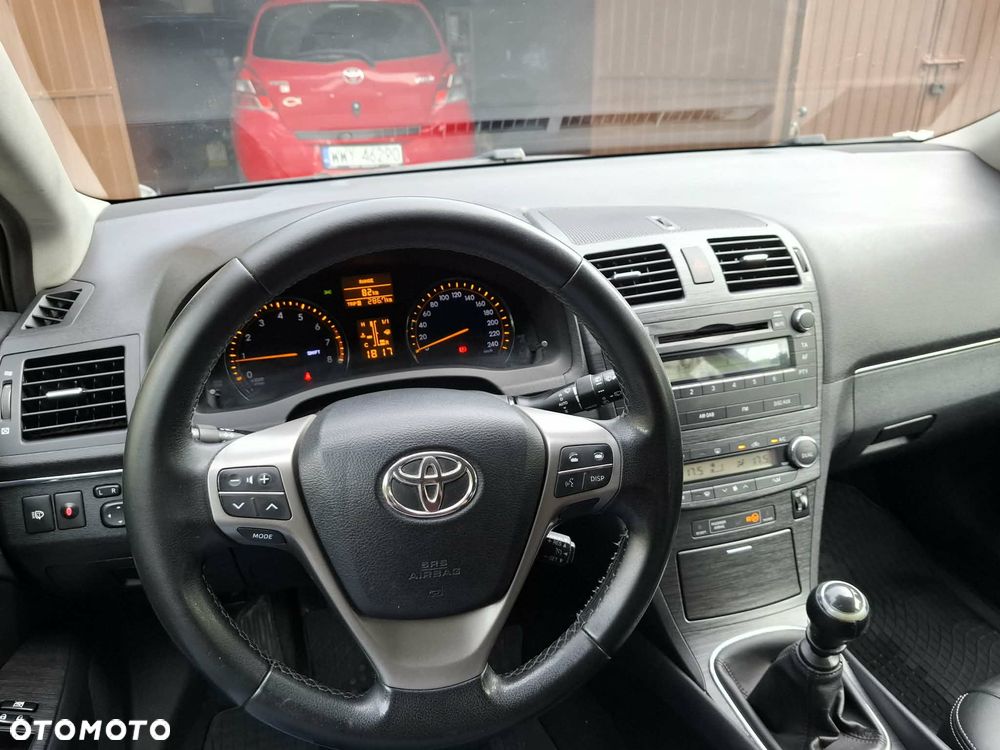 Toyota Avensis 1.8 Business Edition - 10