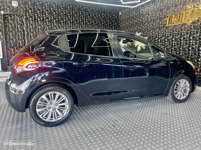 Peugeot 208 1.6 BlueHDi Style - 29