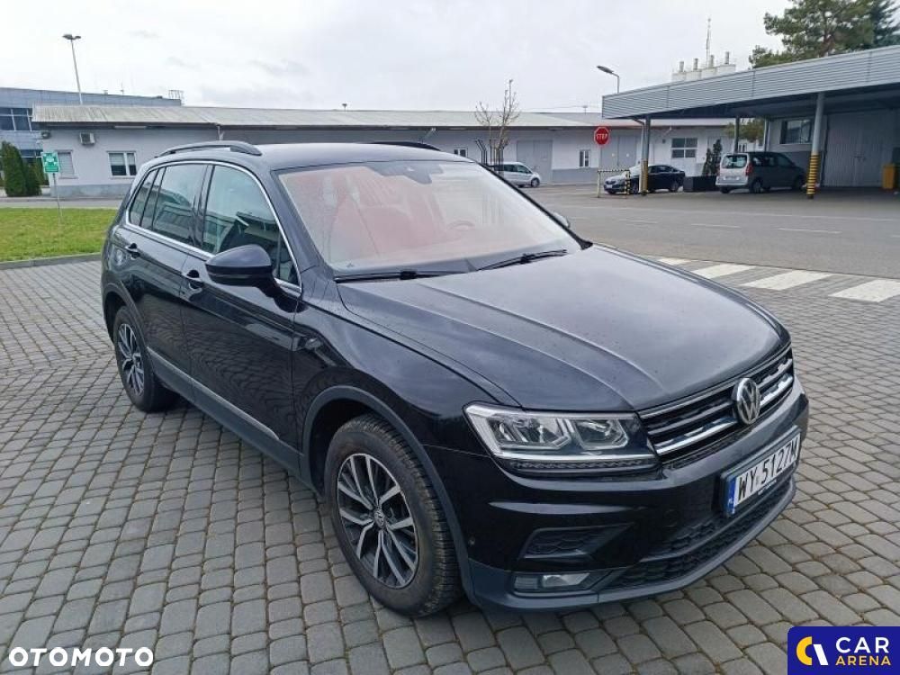 Volkswagen Tiguan - 1