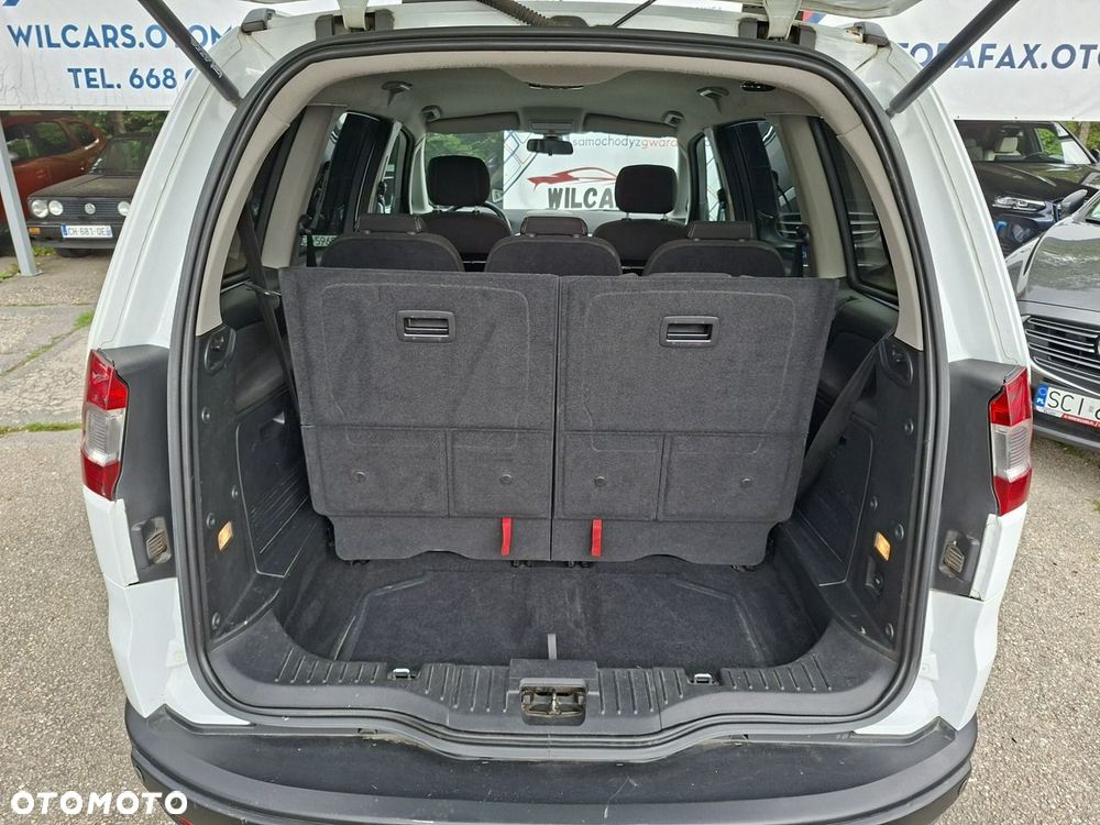 Ford Galaxy - 25
