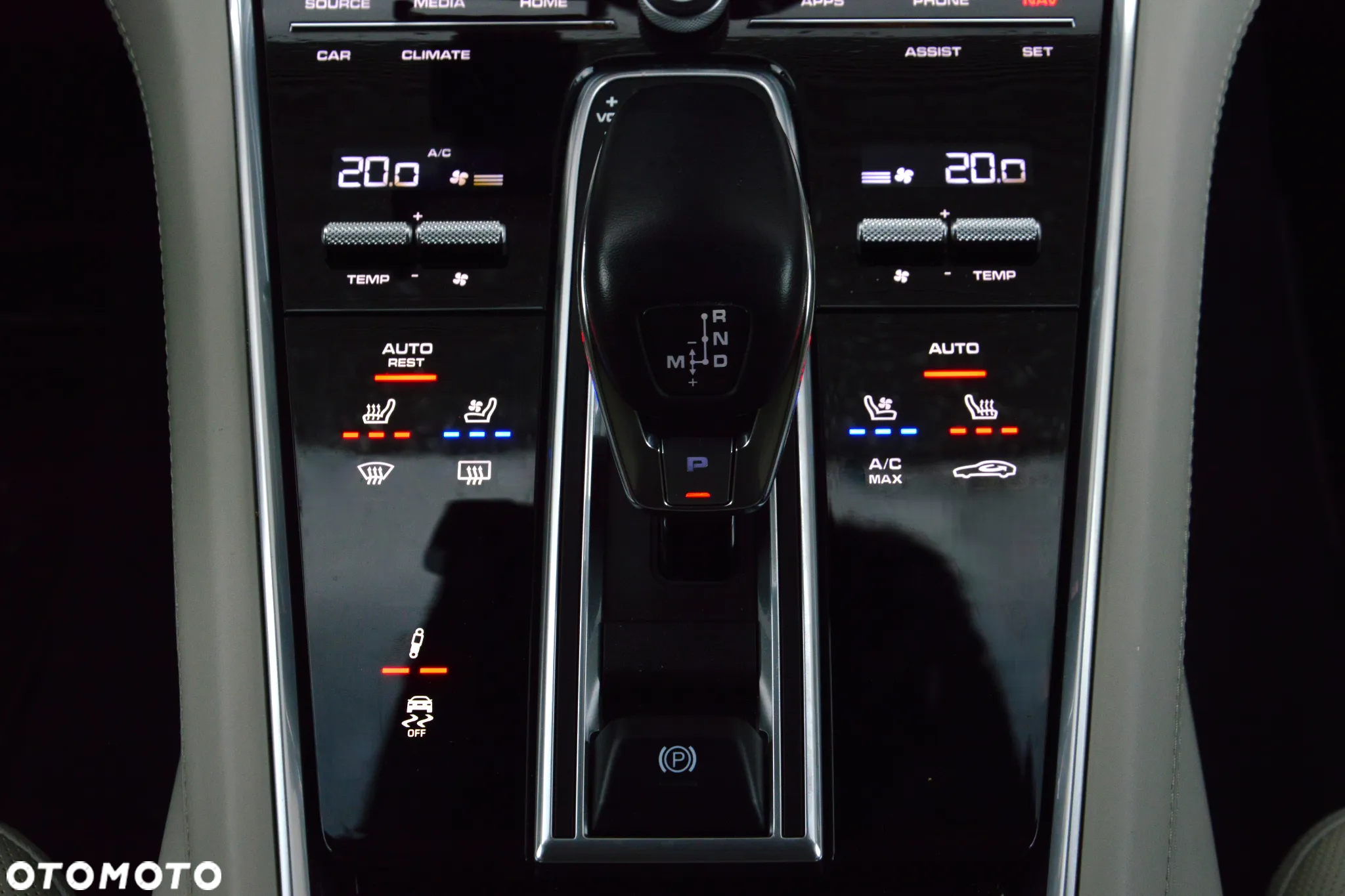 Porsche Panamera 4 Sport Turismo - 23