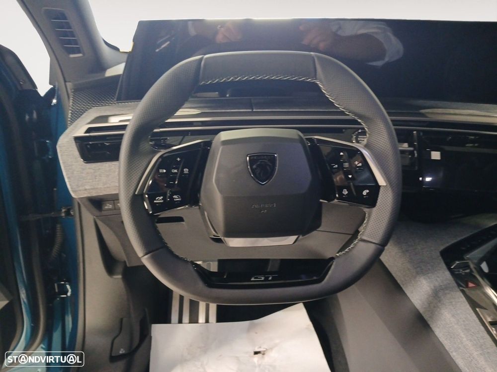 Peugeot E-3008 73 kWh Dual Motor Launch Edition - 12