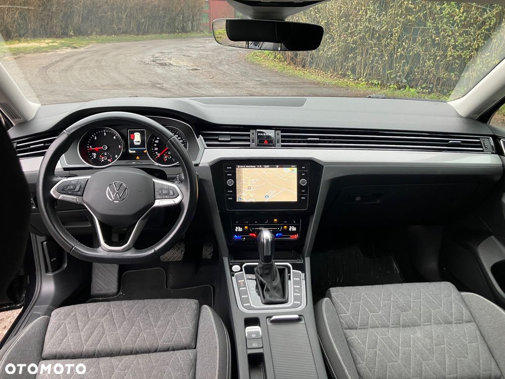 Volkswagen Passat 2.0 TDI SCR DSG Business - 13