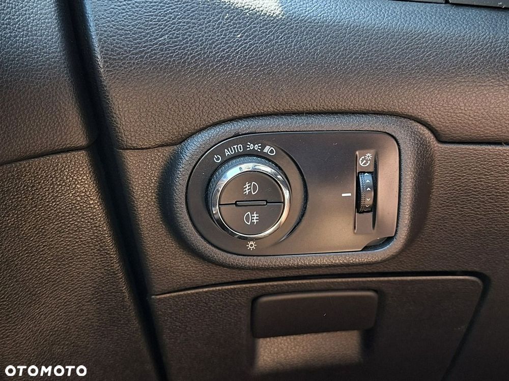 Opel Zafira 1.4 Turbo Innovation - 17