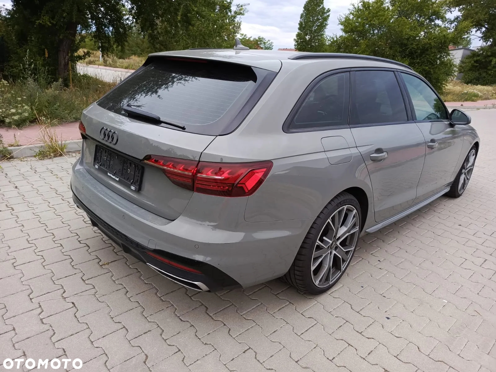 Audi A4 - 4