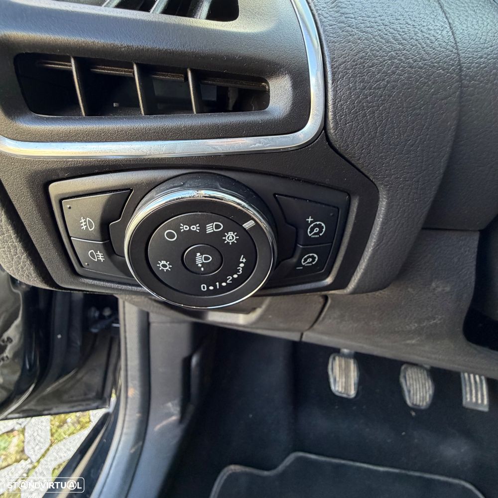 Ford Focus SW 1.6 TDCi Titanium Best - 10