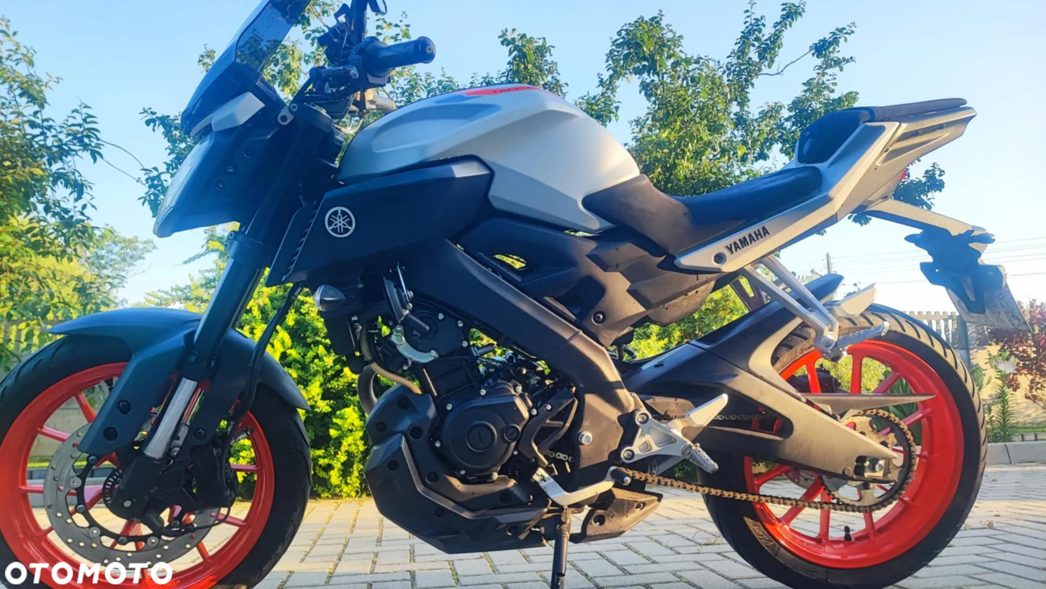 Yamaha MT - 2