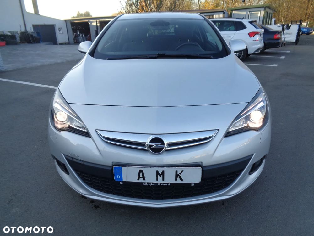 Opel Astra GTC 1.4 Turbo - 2