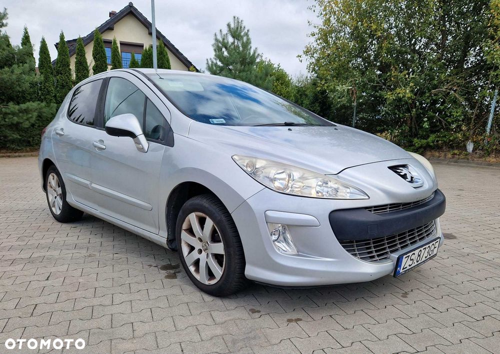 Peugeot 308 - 1