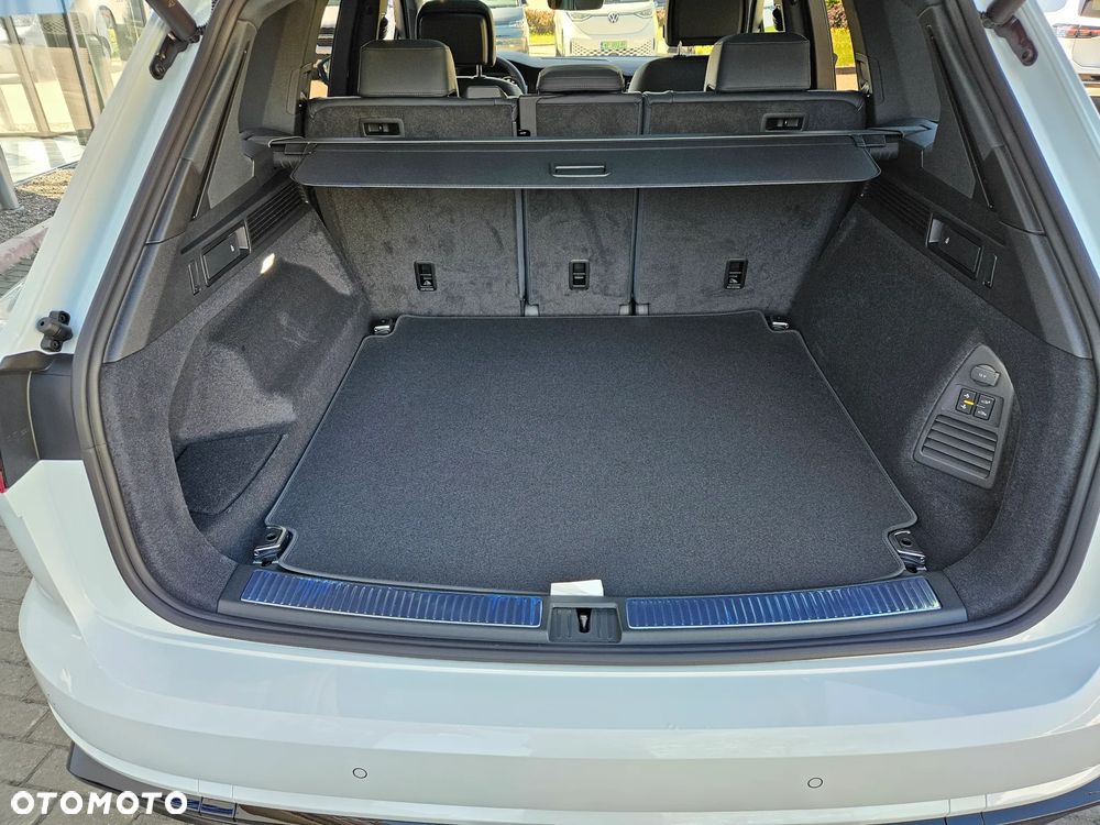 Volkswagen Touareg 3.0 V6 TDI SCR 4Mot R-Line - 10