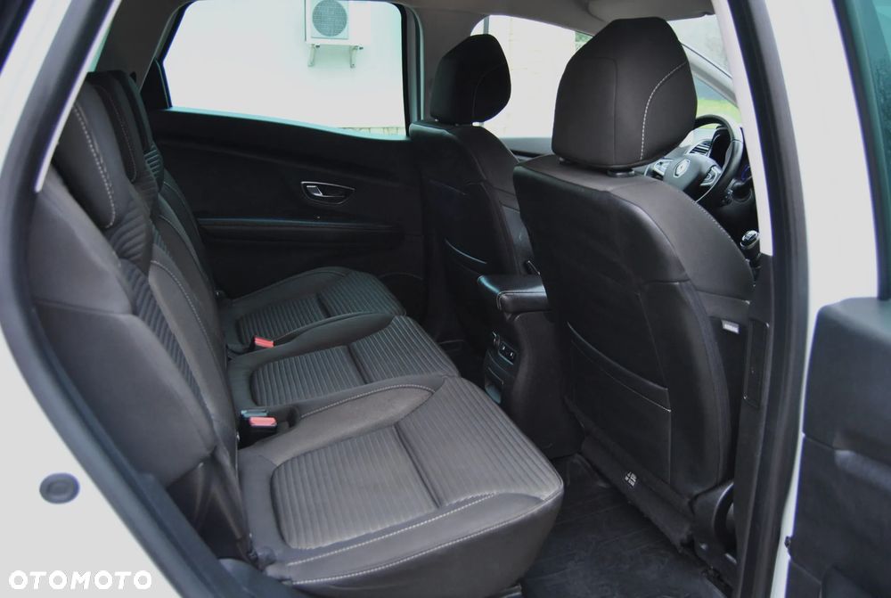 Renault Scenic BLUE dCi 120 BUSINESS EDITION - 8