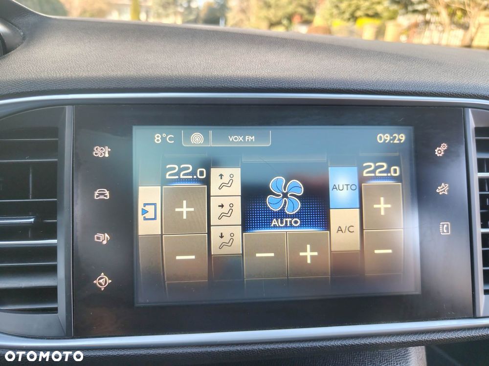 Peugeot 308 PureTech 130 Stop & Start Style - 28