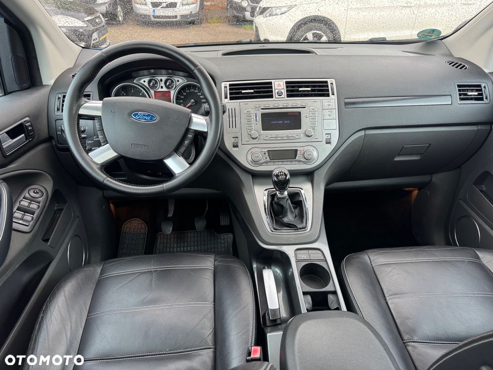 Ford Kuga 2.0 TDCi 4x4 Titanium - 10